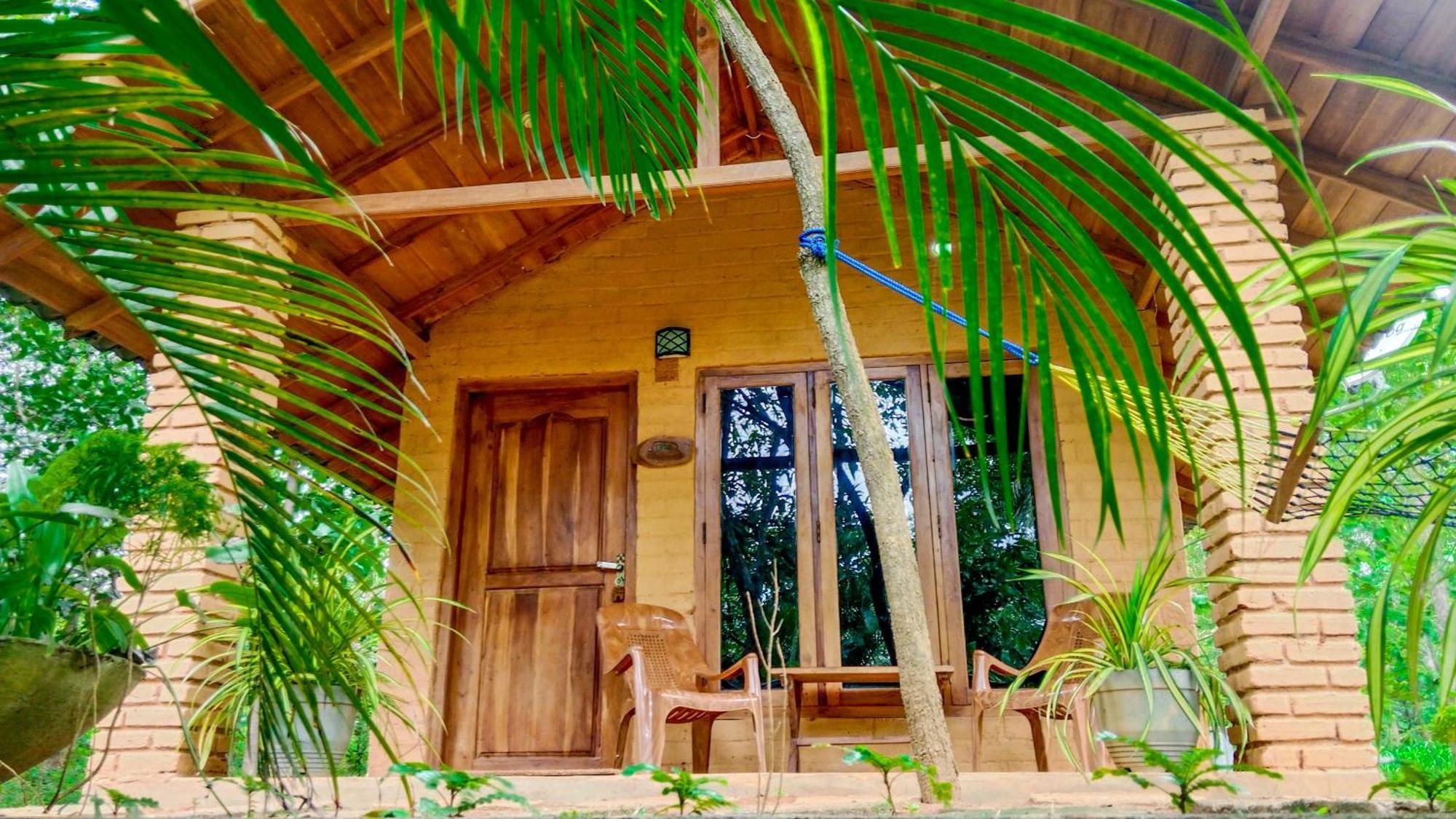Lotus Eco Villa Sigiriya Exterior photo