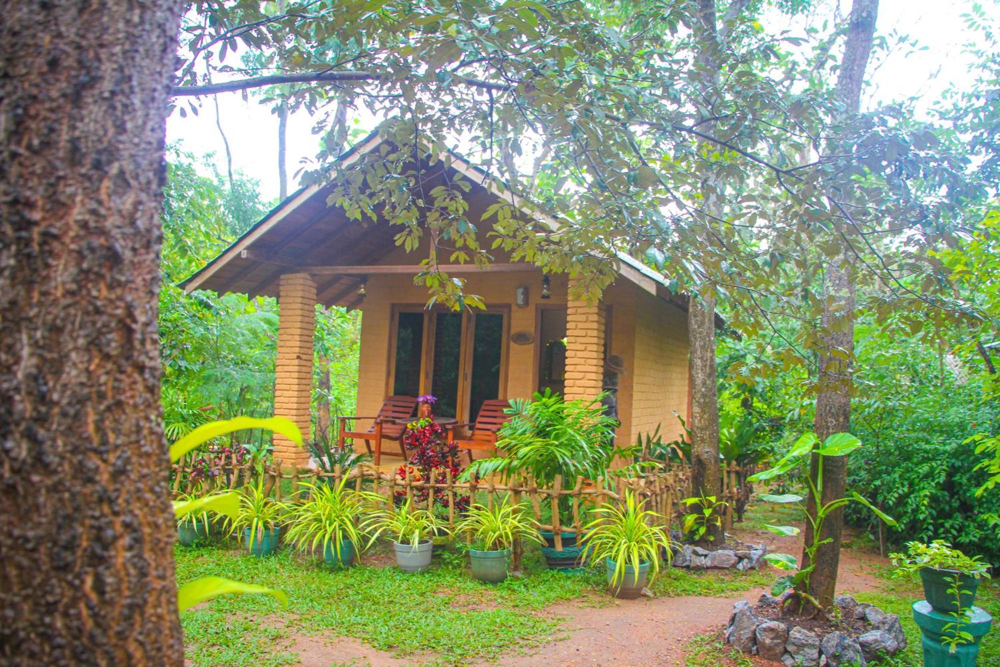 Lotus Eco Villa Sigiriya Exterior photo