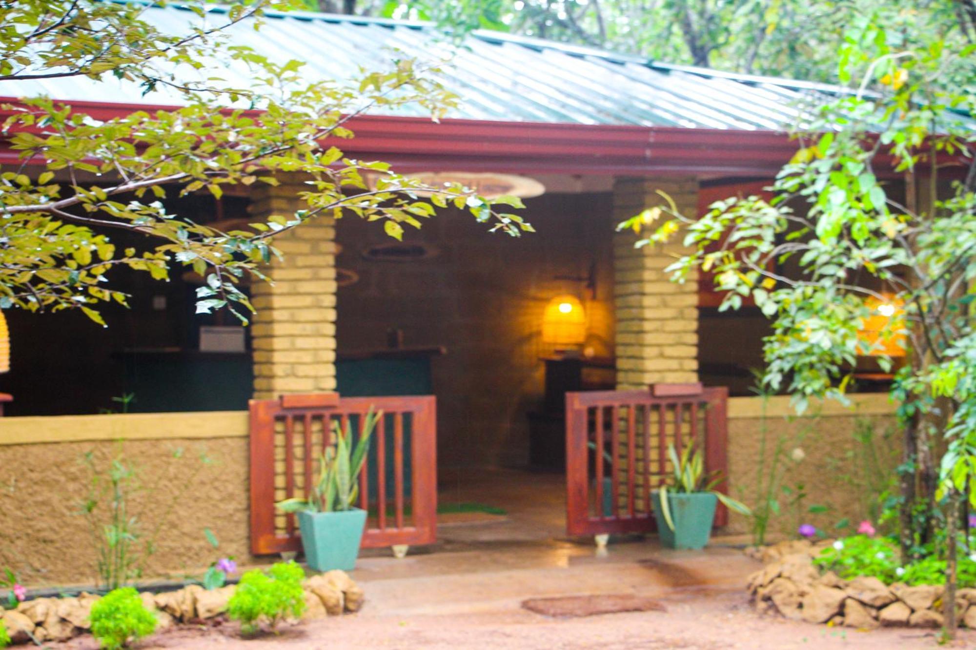 Lotus Eco Villa Sigiriya Exterior photo