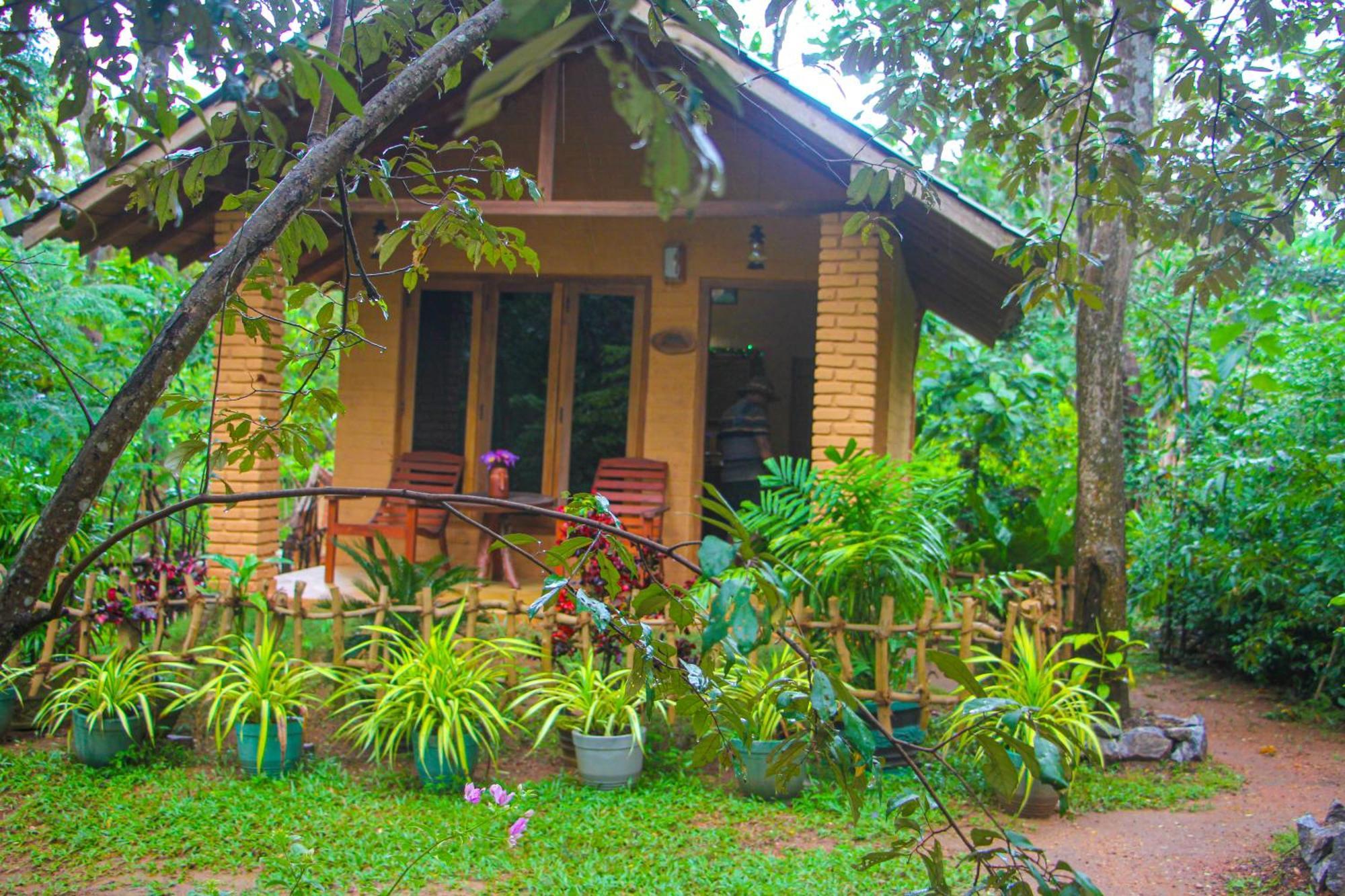 Lotus Eco Villa Sigiriya Exterior photo